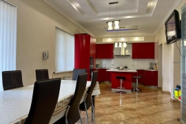 Продается дом 363м2 на Квартале